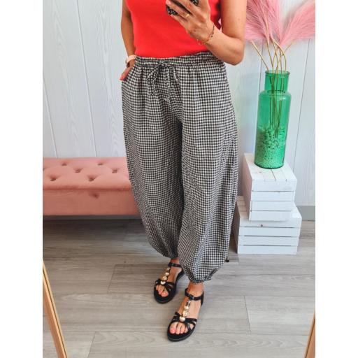 Pantalón Vichy Negro [1]