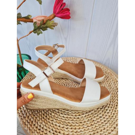 Sandalias Blancas