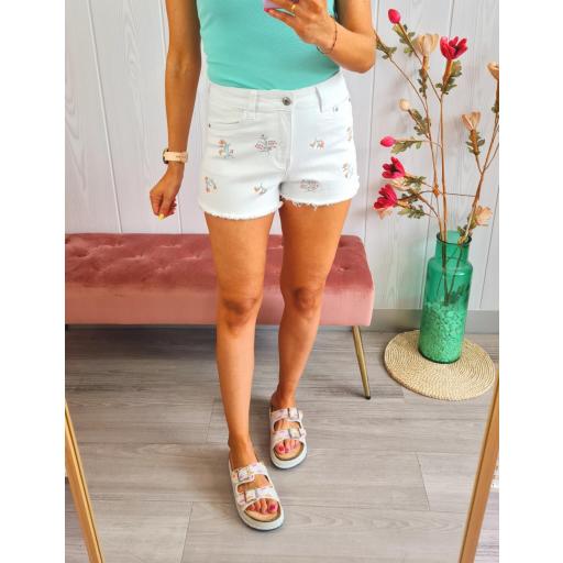 Short Blancos Flores [3]