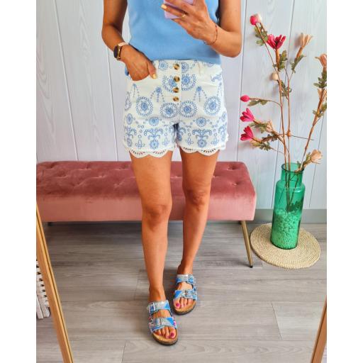 Short Bordado Azul [2]