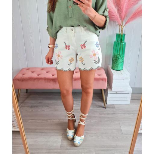 Short Ondas Bordados [2]