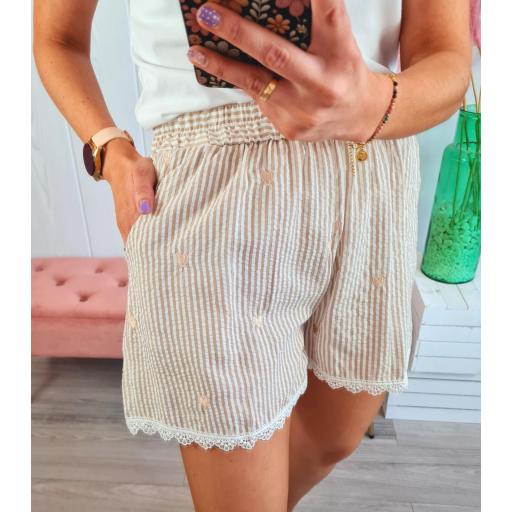 Short Rayas Beige [1]