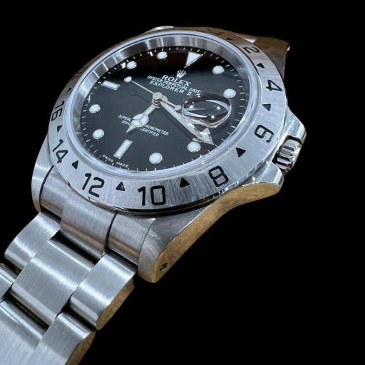 Rolex Explorer II Ref 16570 black dial - P series 40mm from 2000 with paper - never polished - like new - full set  [1]