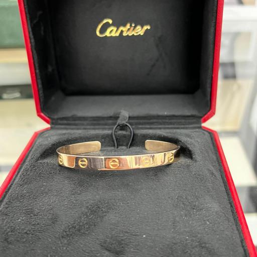 Cartier "LOVE" bangle en oro Rosa 18 Kt ref.LND548 talla 18 caja.