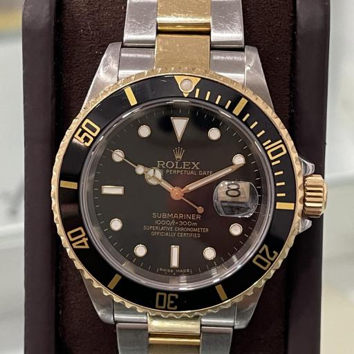 Rolex Submariner Date Steel and Gold ref.16613LN from 2001 serial P with solid end-links