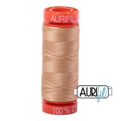 Hilo Aurifil 50 beige 2318 - 200 m