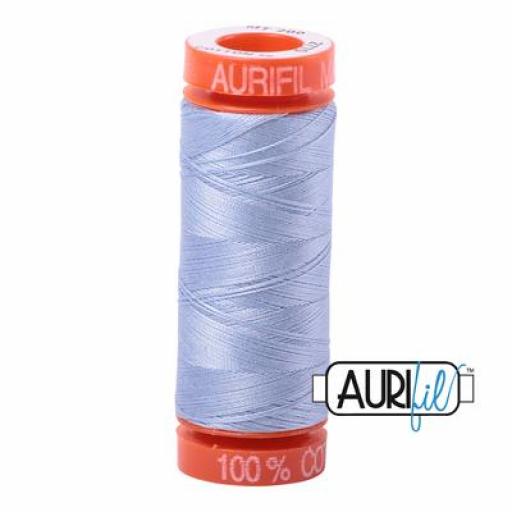 Hilo Aurifil 50 azul anil claro 2770 - 200 m