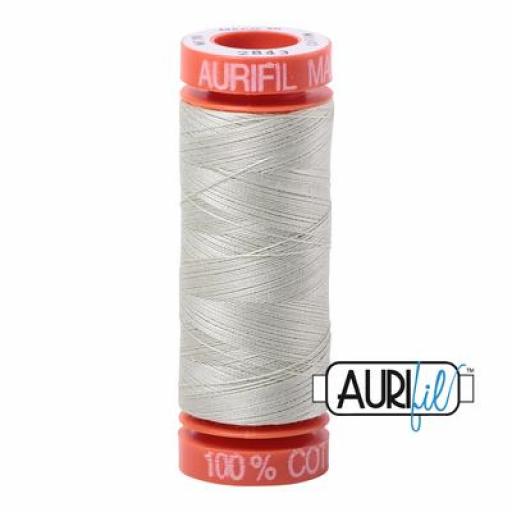 Hilo Aurifil 50 verde claro 2843 - 200 m