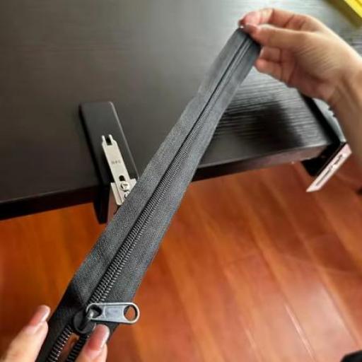 Herramienta Profesional para Colocar Carros en Cremalleras por Metro PREMIUM [1]