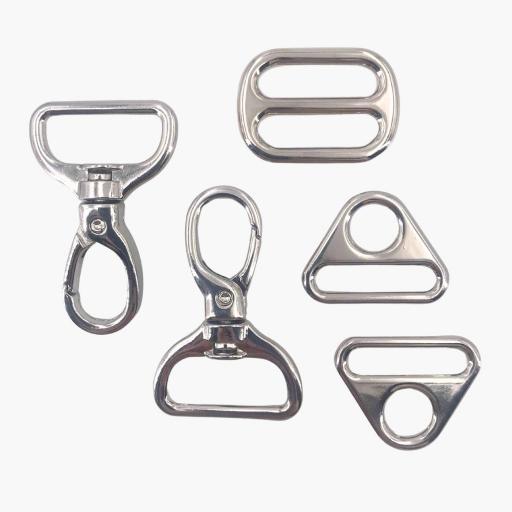Pack herrajes 32 mm Plateado: 2 mosquetones + 2 cierre D + 1 hebilla [0]