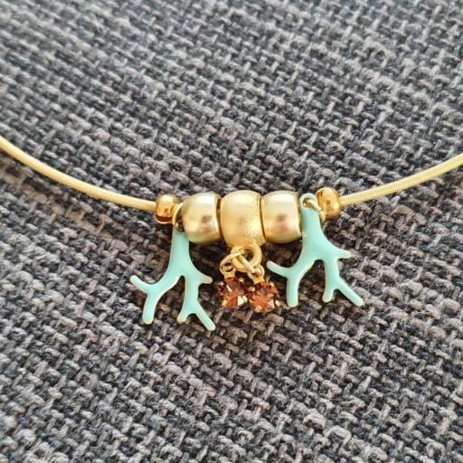 Conjunto de collar y pendientes dorados con cristal Swarovski  y esmalte turquesa [2]