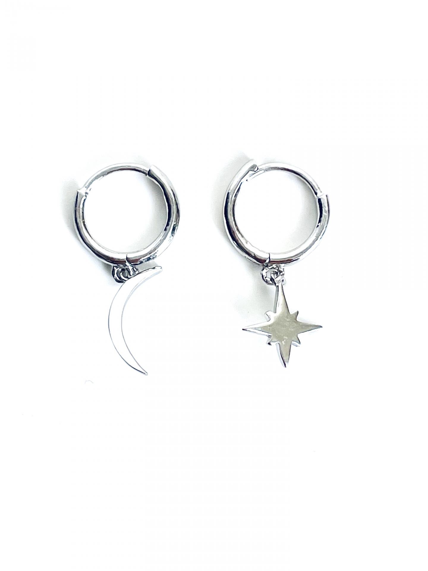 Aros de plata con estrella y luna