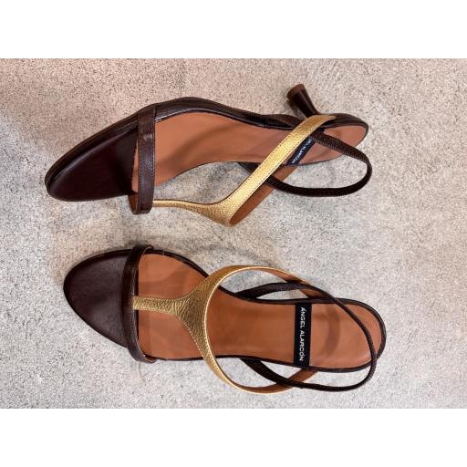 SANDALIA CINZIA ORO CHOCO