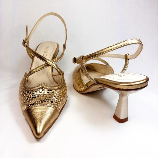 SALON CORAZON ORO [2]