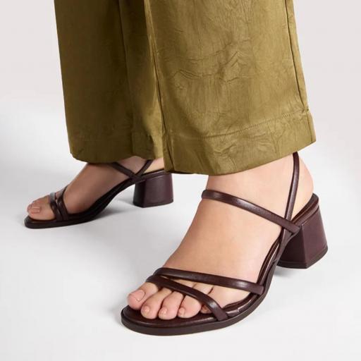 SANDALIA BRY TACON CHOCOLATE