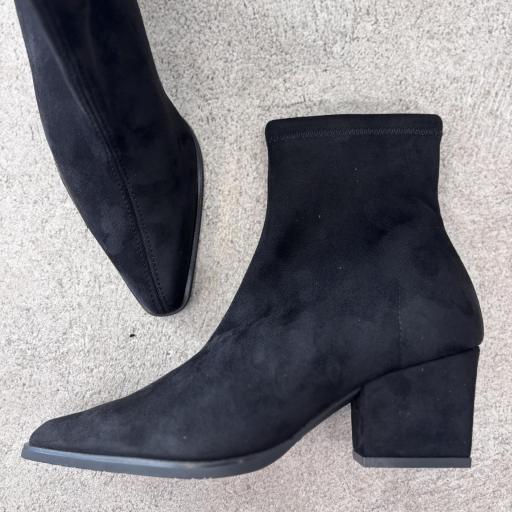 BOTIN WATER NEGRO [0]