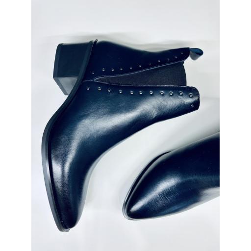 BOTIN TACHAS AZUL [0]