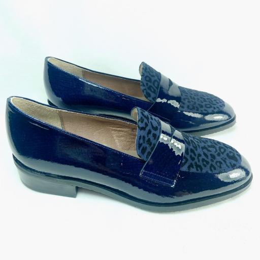 MOCASIN PRINT NAVY