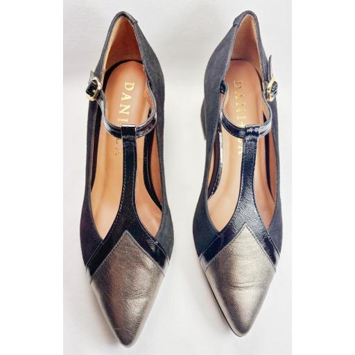 SALON T  NEGRO PUNTERA METAL