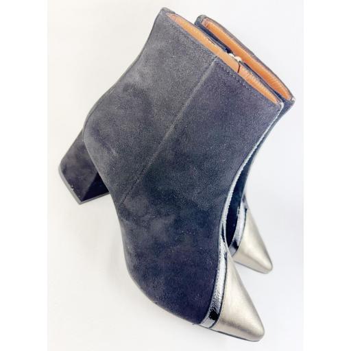 BOTIN NEGRO T PUNTERA METAL [2]