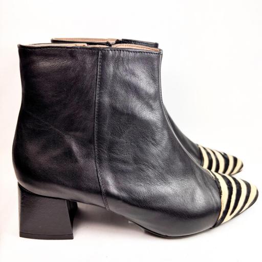 BOTIN NEGRO/CEBRA [1]