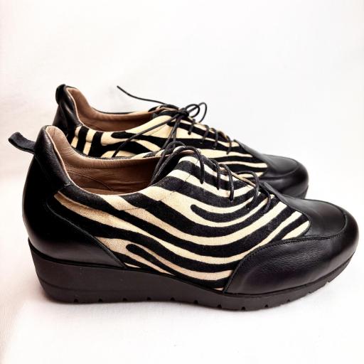 CORDONES NEGRO/CEBRA [2]