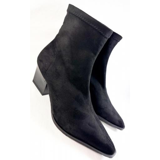 BOTIN NEGRO ELASTIC [3]