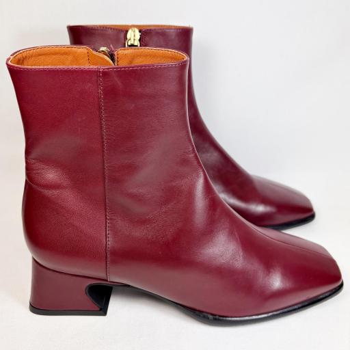 BOTIN CREMIA BURDEOS