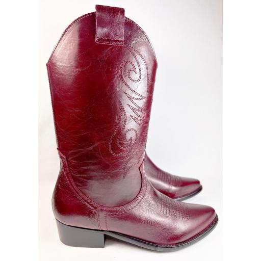 BOTA CAMPERA BURDEOS