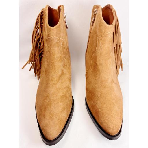 BOTIN FLECOS CUERO [3]