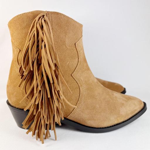 BOTIN FLECOS CUERO [2]