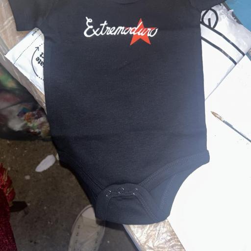 Imagen 20741652 de valoración de BODY DE BEBE EXTREMODURO # M77
