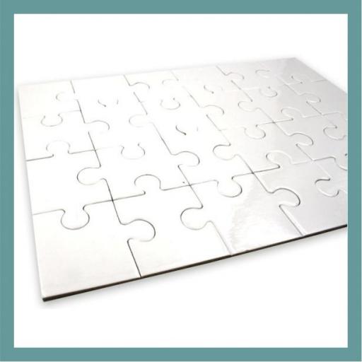 Puzzle 29 x 20 cms. [1]