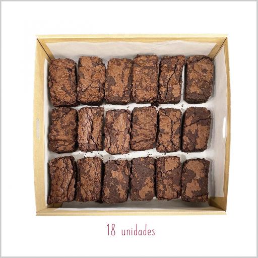 Bandeja de 18 mini brownies