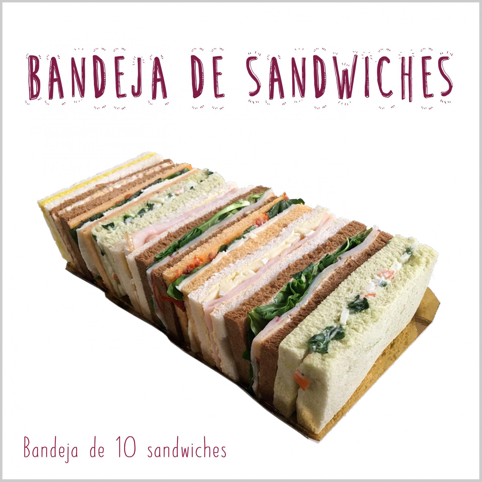 Bandeja de sandwiches