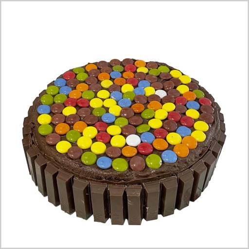 Tarta de Kit Kat & Lacasitos