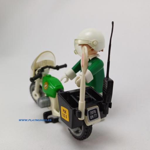 PLAYMOBIL 3564 POLICIA CON MOTO (VERSION 1 , AÑO 1982 - 1988) [3]