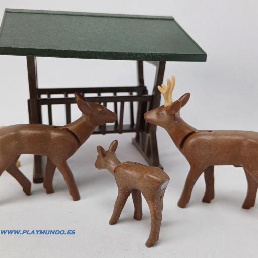 PLAYMOBIL 3692 CIERVOS CON COMEDERO (AÑO 1992 - 1996) [1]