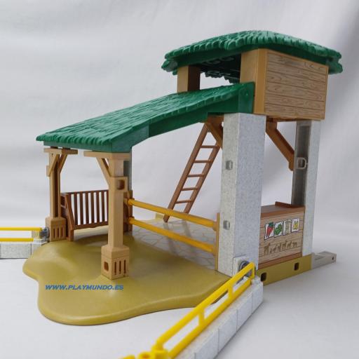 PLAYMOBIL  RECINTO ZOO GRANJA [2]