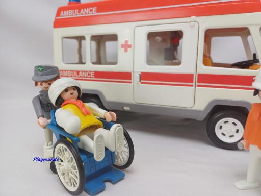 PLAYMOBIL 3456 AMBULANCIA (V3 AÑO 1989 - 2000) [2]