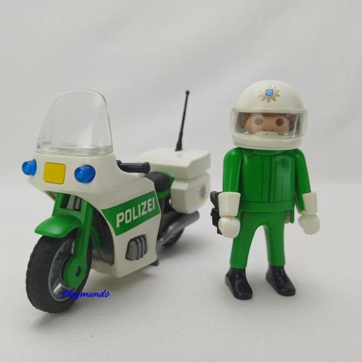 PLAYMOBIL 3983 POLICIA CON MOTO ALEMANA (AÑO 1998 -2008) [3]