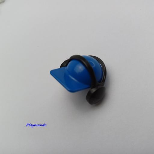 PLAYMOBIL GORRA AZUL CON OREJERAS PRIMERA EPOCA