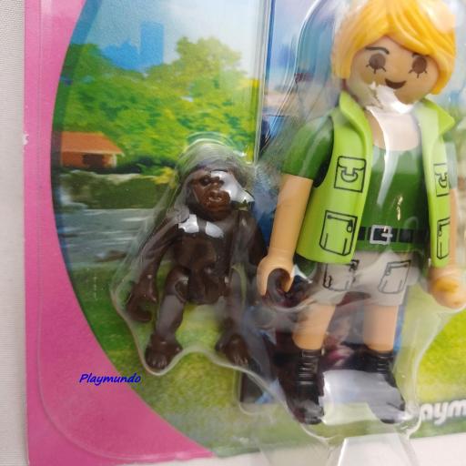 PLAYMOBIL 9074 PLAYMO-FRIENDS CUIDADORA DE ANIMALES CON CRIA DE GORILA  (BLISTER ABIERTO) AÑO 2017 [1]