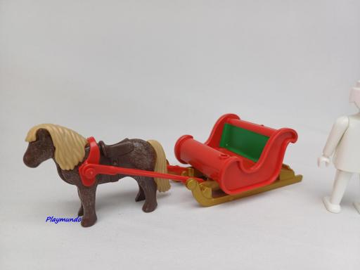 PLAYMOBIL TRINEO INFANTIL TIRADO POR PONY [0]