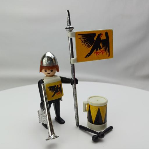 PLAYMOBIL 3332   CABALLERO MEDIEVAL (año 1976 - 1979)