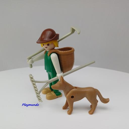 PLAYMOBIL 3373 CAMPESINO MEDIEVAL (AÑO 1977 -1980 ) [1]