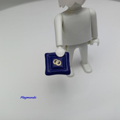 PLAYMOBIL ANILLOS EN COJIN [1]