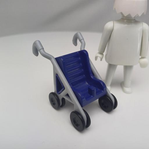 PLAYMOBILCOCHECITO BEBE 