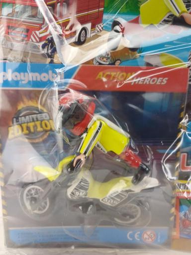 PLAYMOBIL REVISTA BLUE Nº79  ESPECIALISTA CON MOTO MOTOCROSS ( ENERO 2025)  [1]