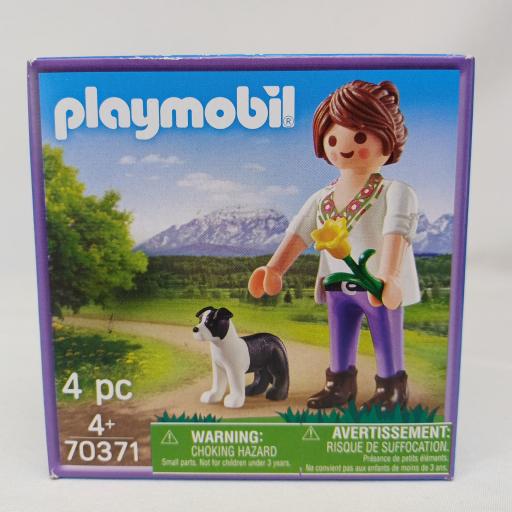 PLAYMOBIL EDICION CHOCOLATE MILKA  70371 CHICA CON PERRO